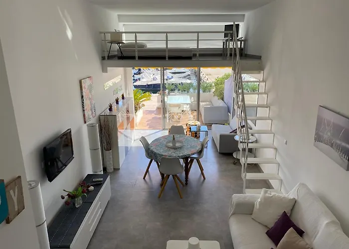 Duplex Face A La Athena Port Bandol