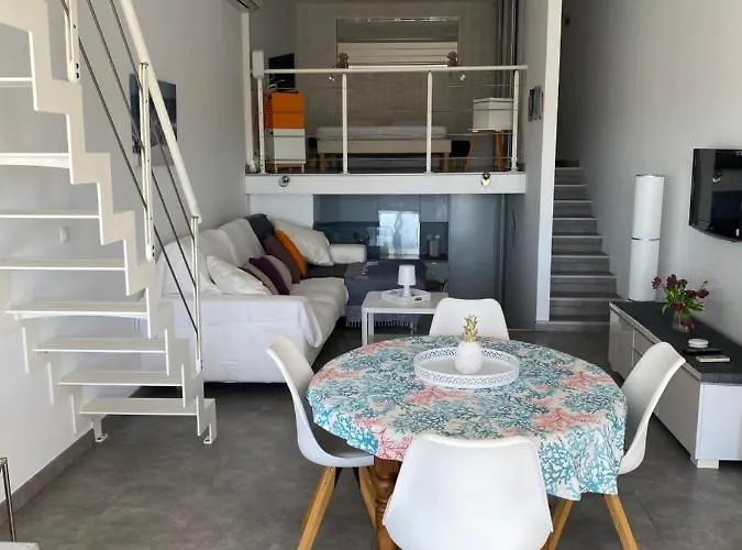Duplex Face A La Athena Port * Bandol