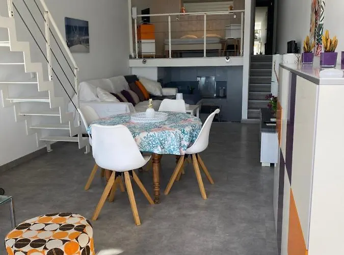 Duplex Face A La Athena Port Lejlighed